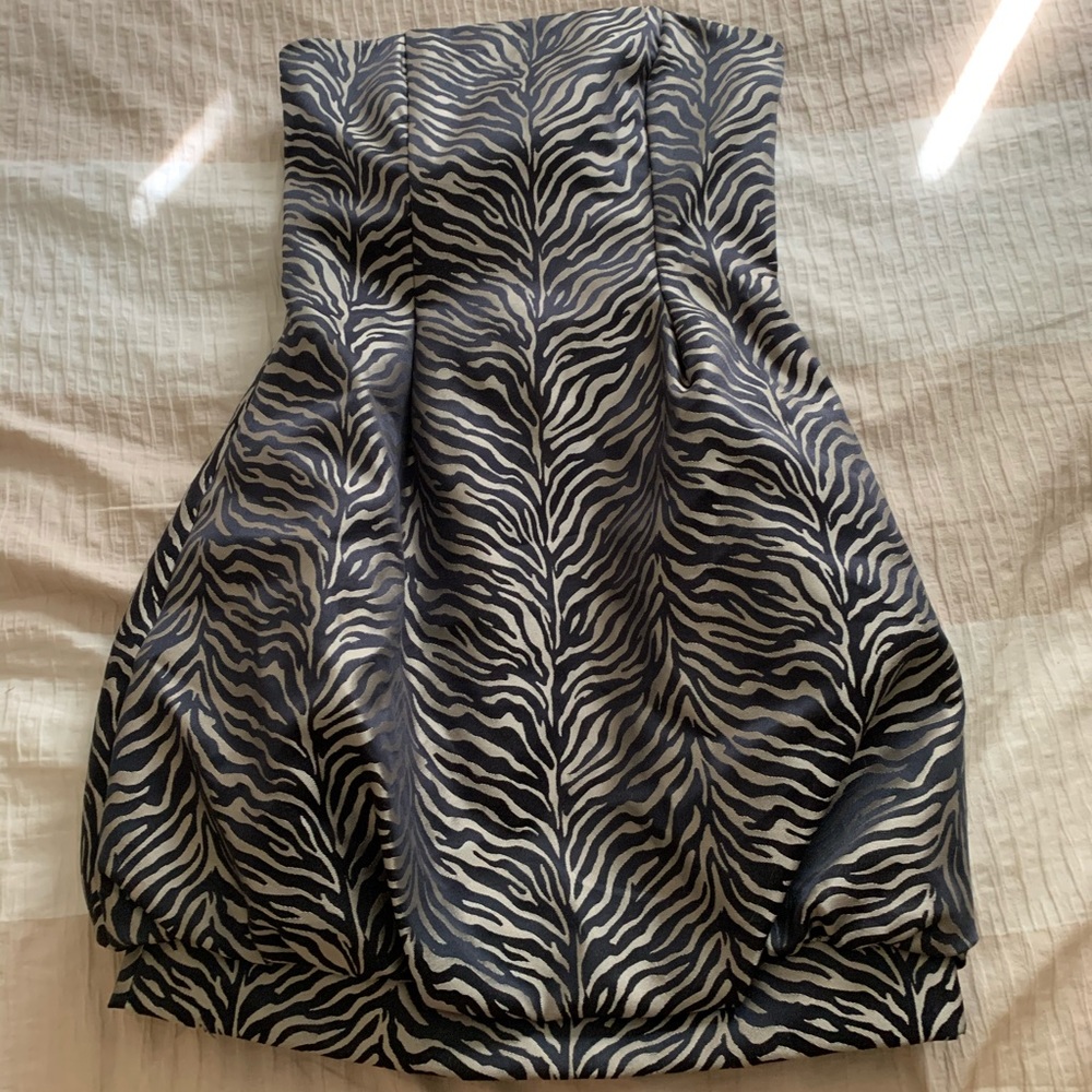 Cupcake dress with POCKETS!